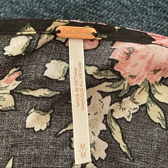 NWT Free People Black Floral Tunic Size M - Picture 12 of 12